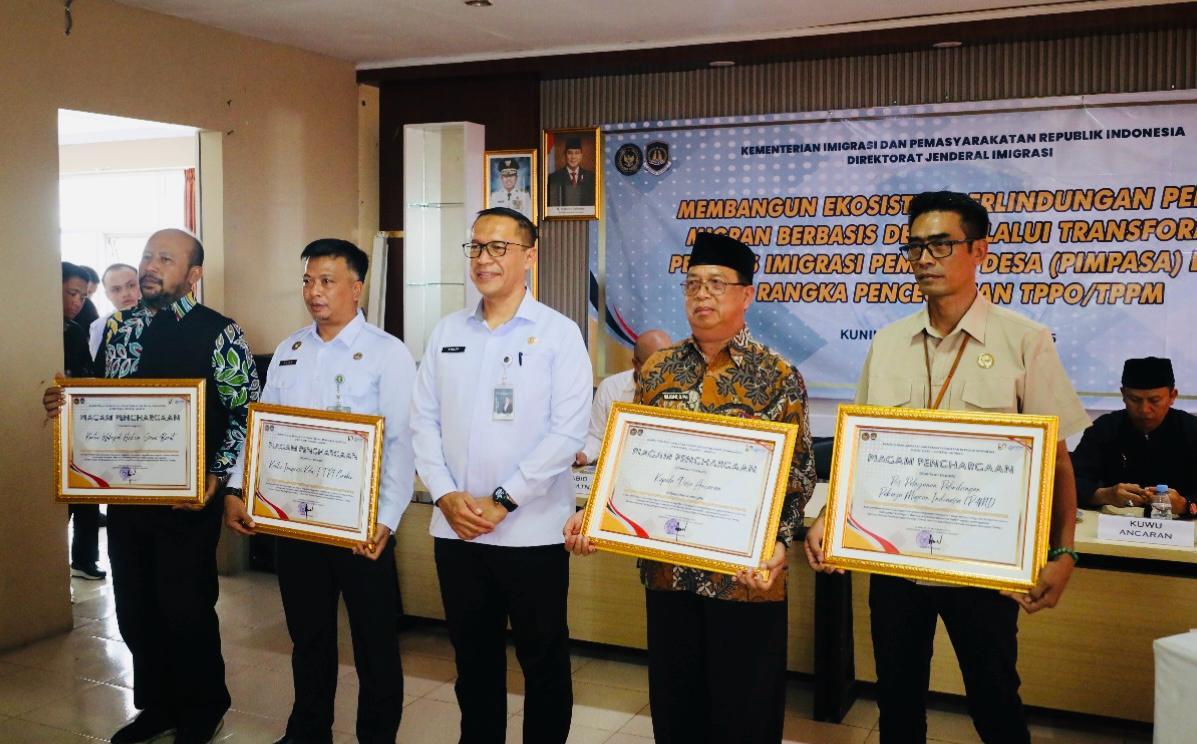 Imigrasi Resmikan Desa Ancaran Jadi Desa Binaan