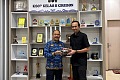 Kepala Kantor Imigrasi Kelas I TPI Cirebon, Komang Trisna Diatmika, saat melaksanakan silaturahmi dan koordinasi dengan  Kantor Kesyahbandaran dan Otoritas Pelabuhan (KSOP) Kelas II Cirebon di Kantor KSOP Kelas II Cirebon, Kota Cirebon, Kamis (11/6/2026). Foto: Humas Kanim Cirebon.